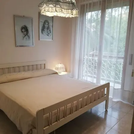 Apartament Alloggio Fronte Mare Marina dʼAndora